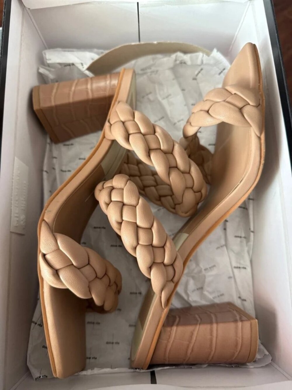 Heels - Picture 1 of 2
